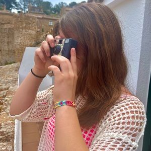 Meet your Posher, Mireya